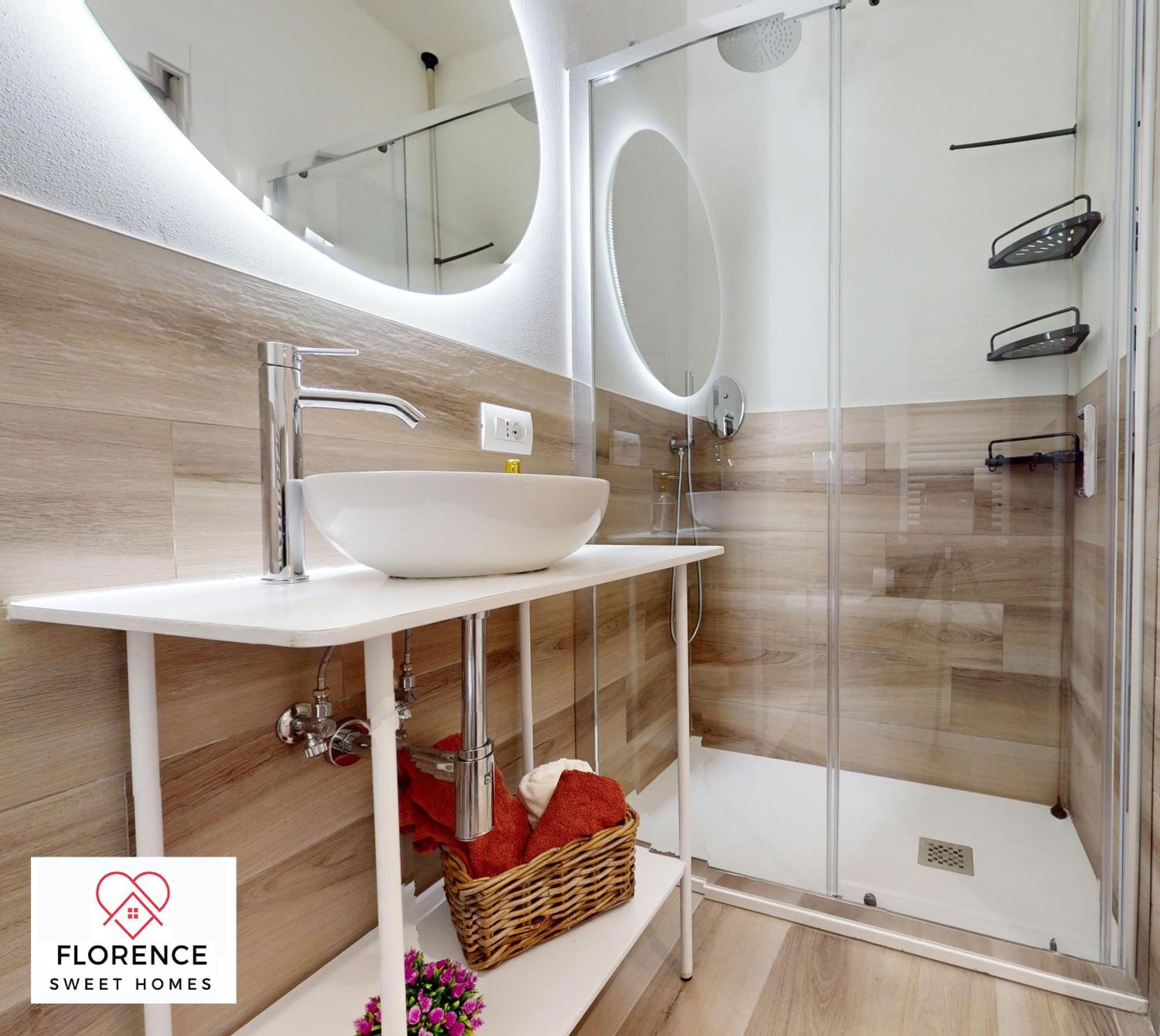Sonia Apartment With Free Parking By Florence Sweet Homes Dış mekan fotoğraf